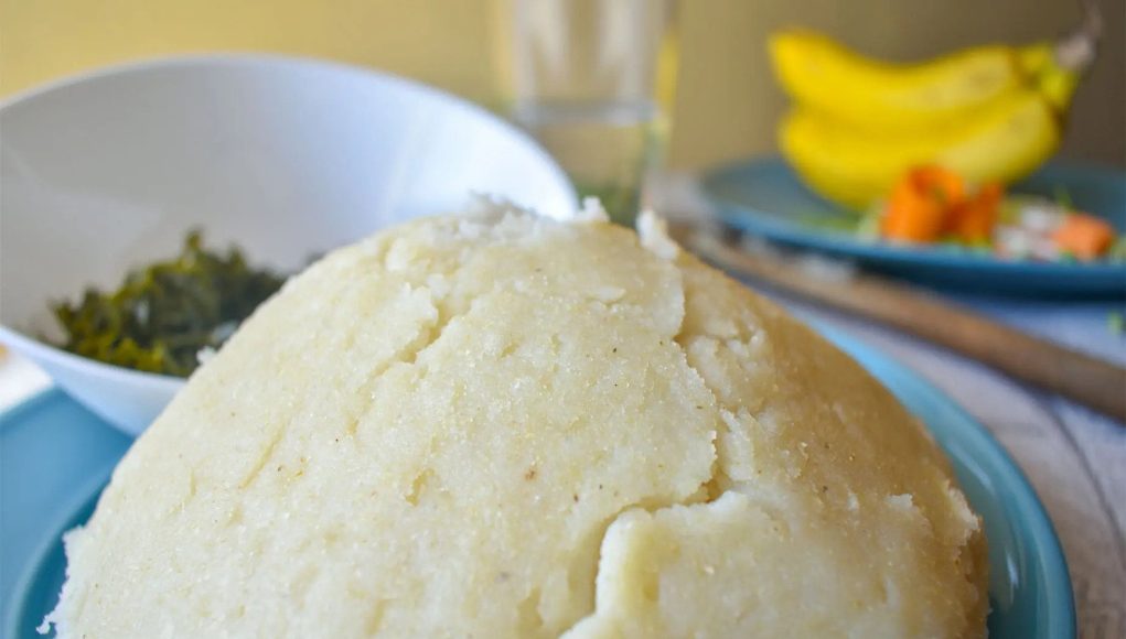 How to prepare & cook Ugali