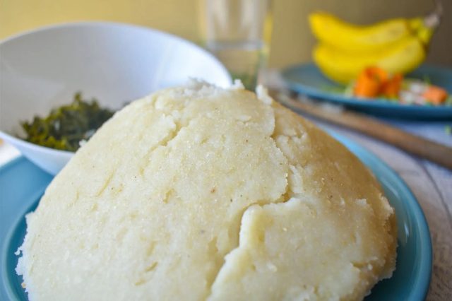 How to prepare & cook Ugali